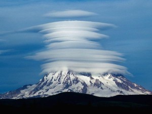 lenticular-clouds lenticular-clouds