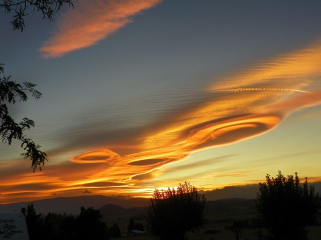 Lenticular Cloud, photo by by Joan-Doernhoefer